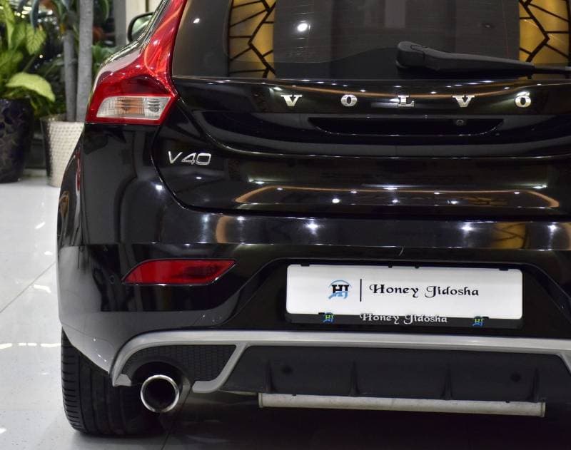 2018 Volvo V40 thumbnail 8