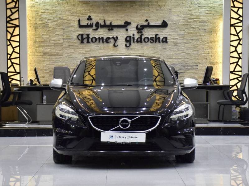 2018 Volvo V40 thumbnail 2