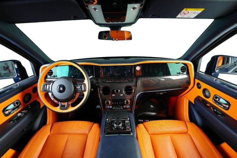 2025 Rolls Royce Cullinan thumbnail 9