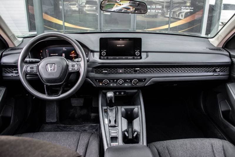 2025 Honda Accord thumbnail 9