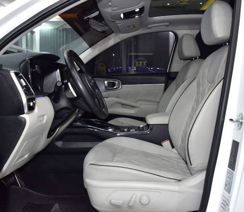 2023 Kia Sorento thumbnail 10