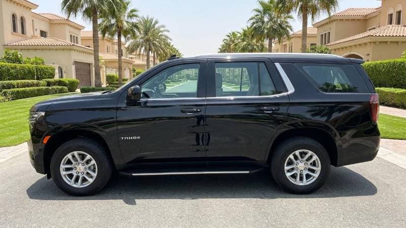 2025 Chevrolet Tahoe thumbnail 5