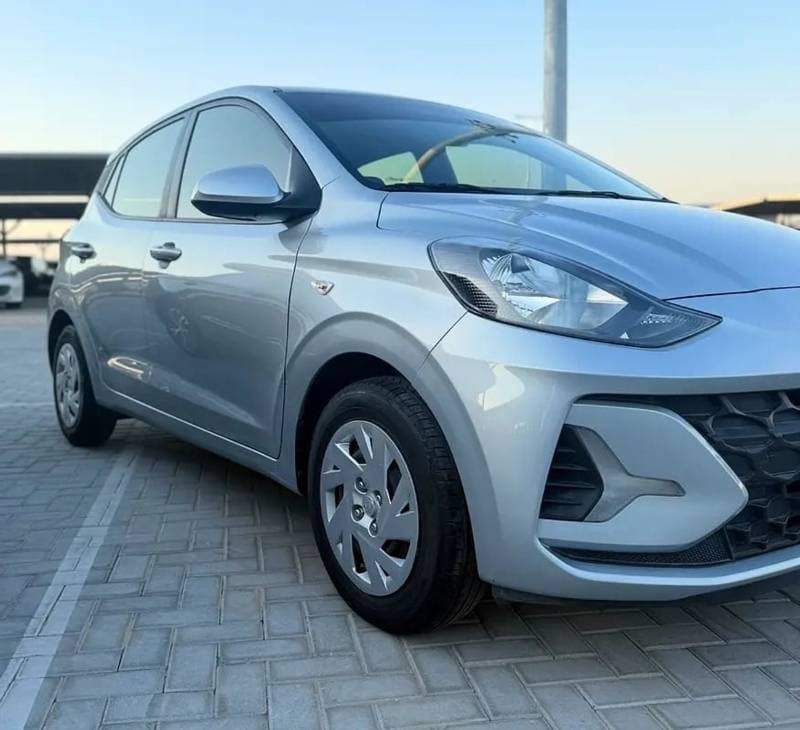 2024 Hyundai Grand i10 thumbnail 2