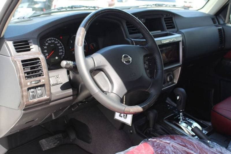 2024 Nissan Patrol thumbnail 7