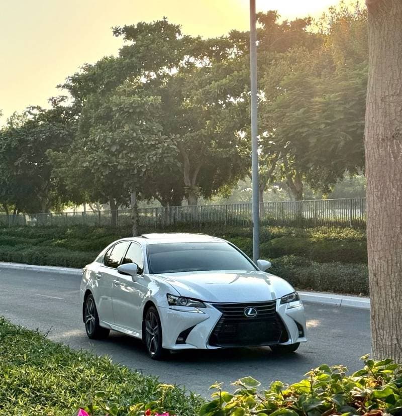 2016 Lexus GS200T thumbnail 4