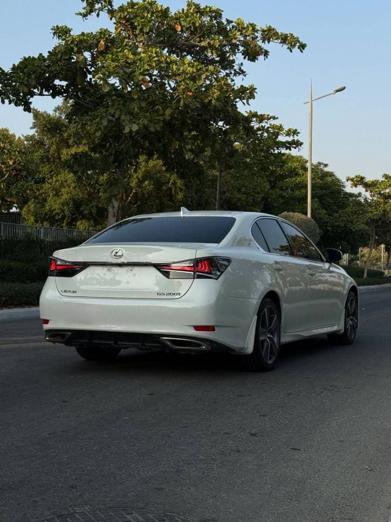 2016 Lexus GS200T thumbnail 10