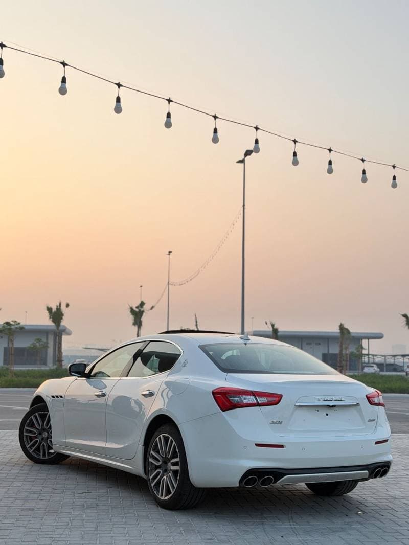 2018 Maserati Ghibli thumbnail 5