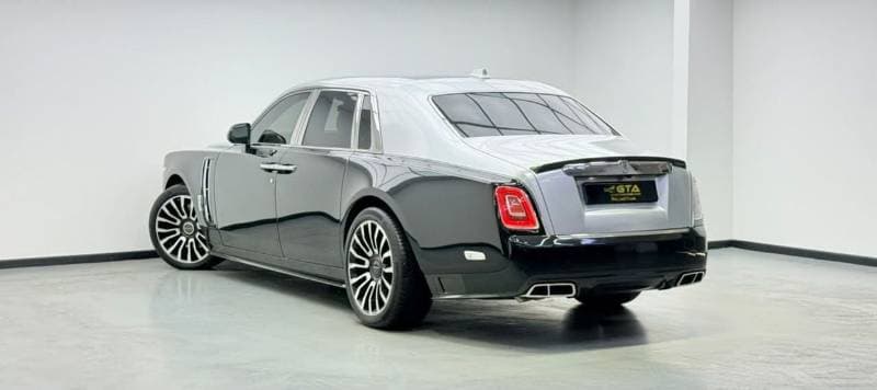 2018 Rolls Royce Phantom thumbnail 4