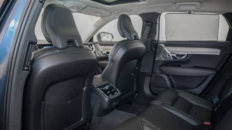 2024 Volvo S90 thumbnail 4