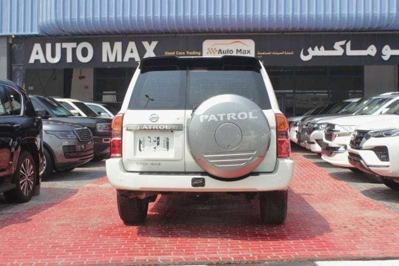 2022 Nissan Patrol thumbnail 5