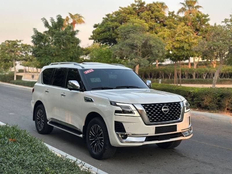 2023 Nissan Patrol thumbnail 2
