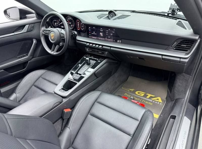 2023 Porsche 911 thumbnail 10