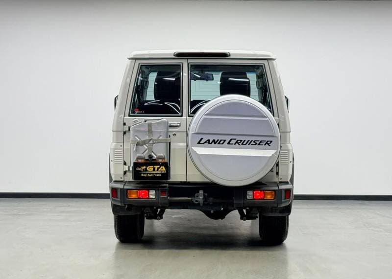 2024 Toyota Land Cruiser 70 thumbnail 5