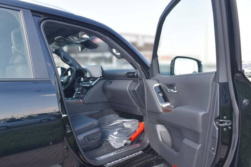 2026 Toyota Land Cruiser thumbnail 10