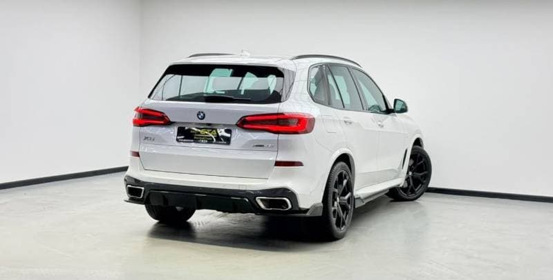 2020 BMW X5 thumbnail 4