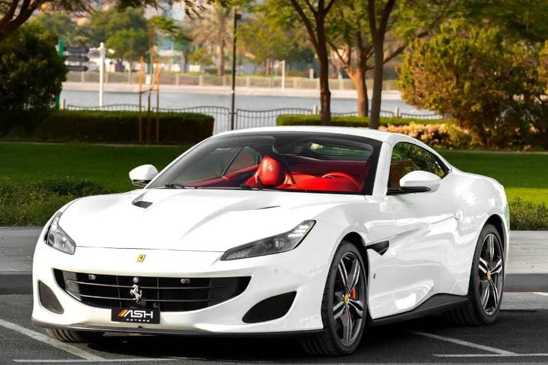2019 Ferrari Portofino thumbnail 4