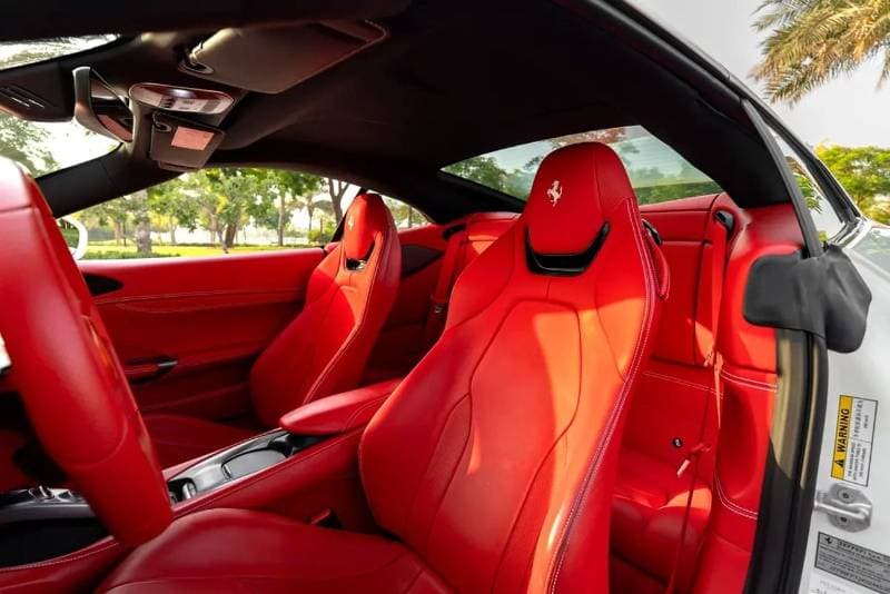 2019 Ferrari Portofino thumbnail 9