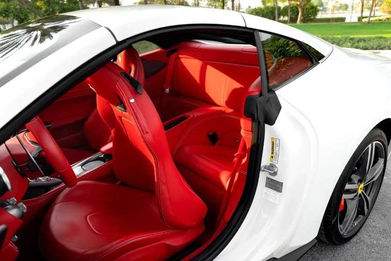 2019 Ferrari Portofino thumbnail 10