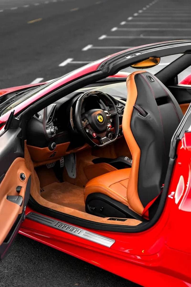 2017 Ferrari 488 Spider thumbnail 9