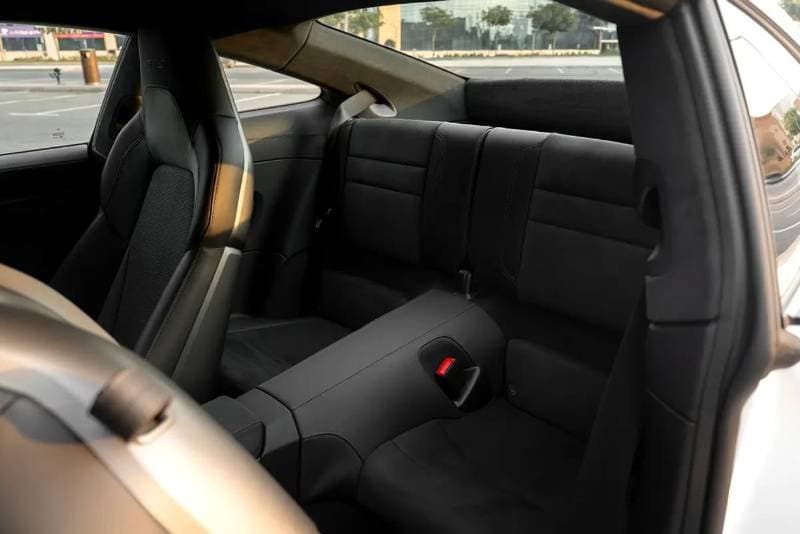 2025 Porsche 911 thumbnail 10