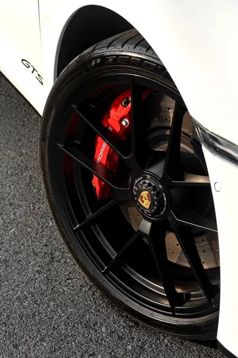 2025 Porsche 911 thumbnail 7