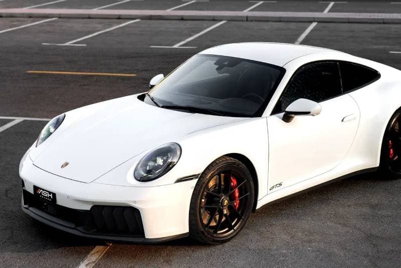 2025 Porsche 911 thumbnail 6