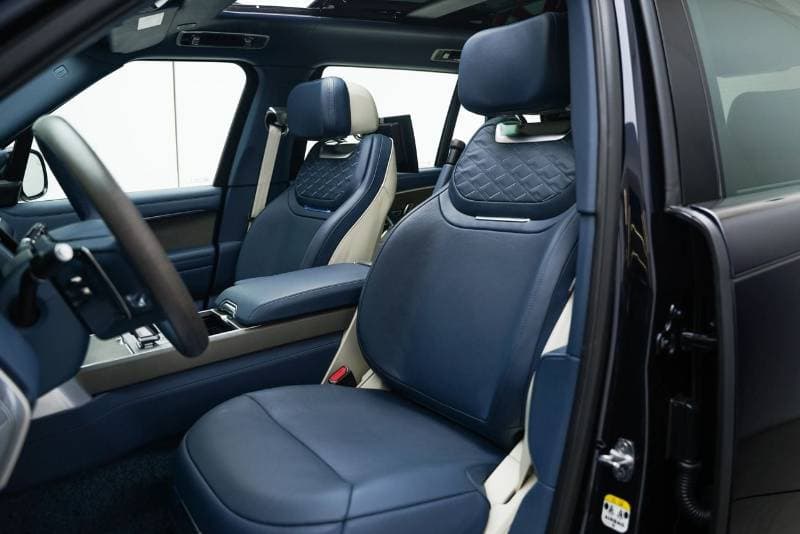 2026 Land Rover Range Rover thumbnail 7