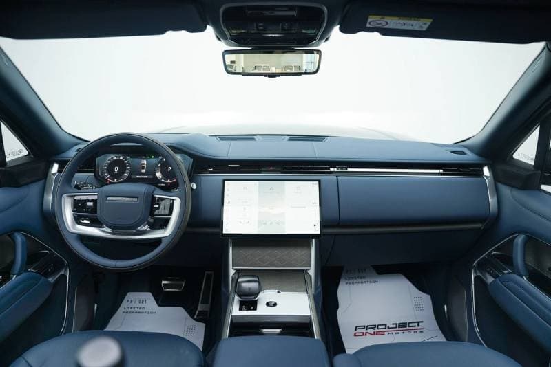 2026 Land Rover Range Rover thumbnail 6