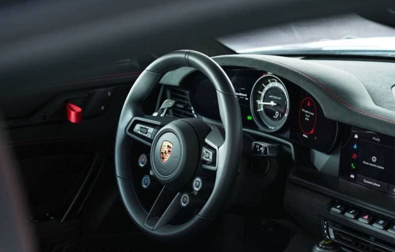 2025 Porsche 911 thumbnail 7