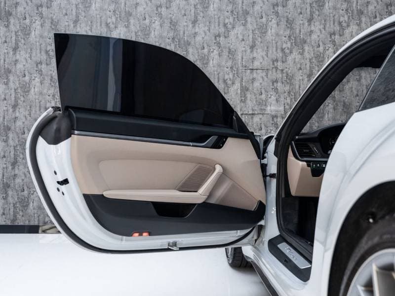 2025 Porsche 911 thumbnail 7