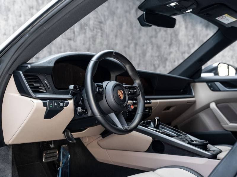 2025 Porsche 911 thumbnail 10