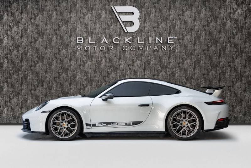 2025 Porsche 911 thumbnail 5