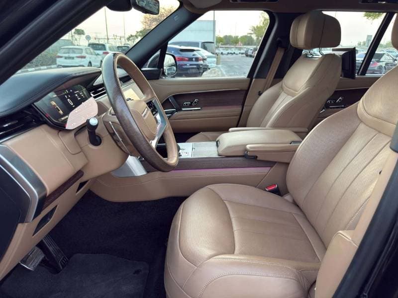 2024 Land Rover Range Rover thumbnail 9