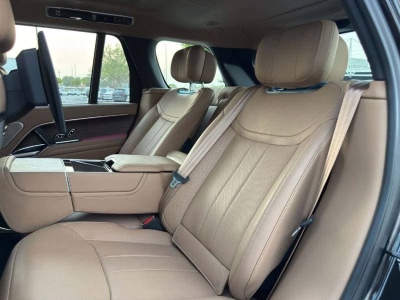 2024 Land Rover Range Rover thumbnail 8