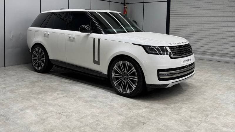 2024 Land Rover Range Rover thumbnail 4