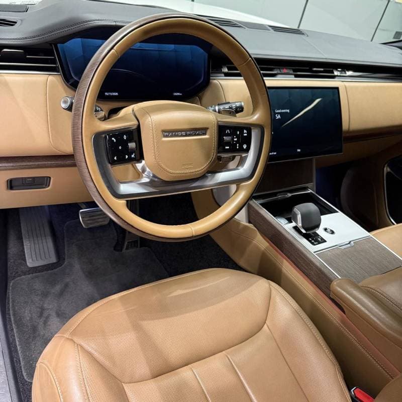 2024 Land Rover Range Rover thumbnail 8
