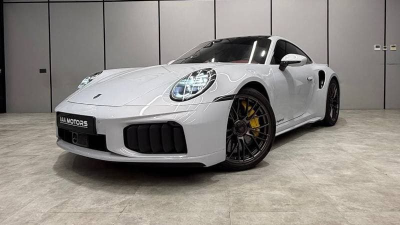 2026 Porsche 911 thumbnail 2