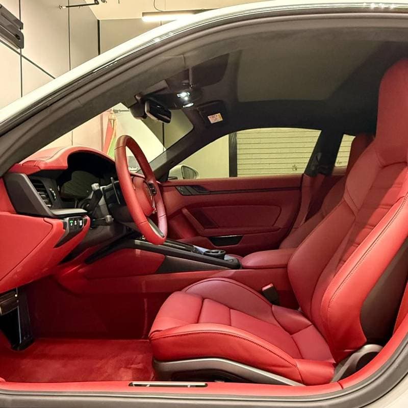 2026 Porsche 911 thumbnail 9