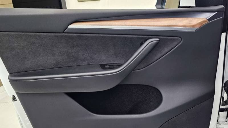 2022 Tesla Model Y thumbnail 6