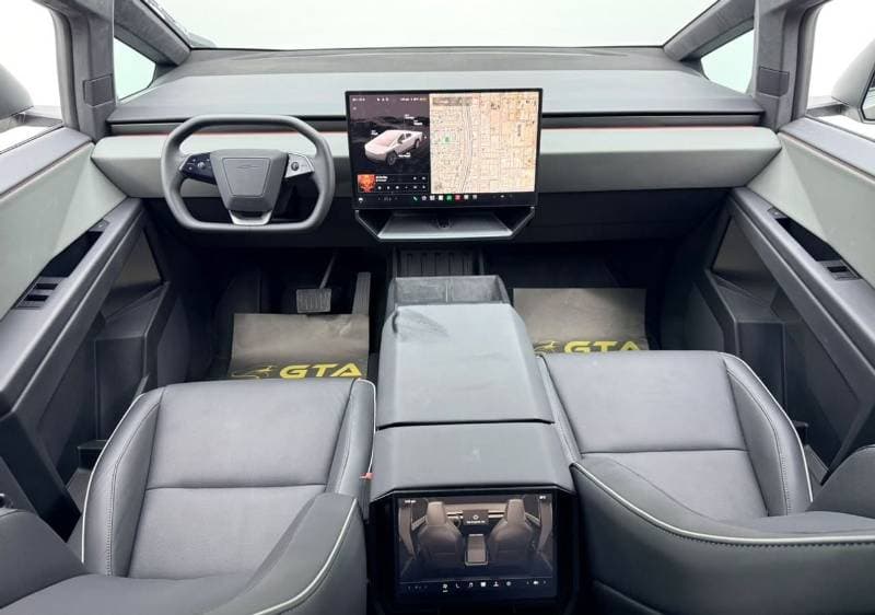 2026 Tesla Cybertruck thumbnail 8