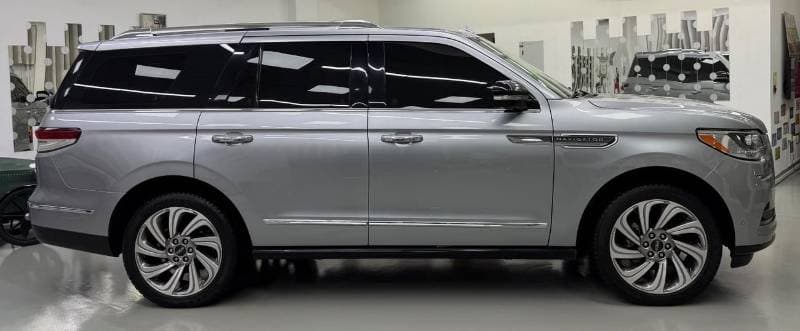 2022 Lincoln Navigator thumbnail 5