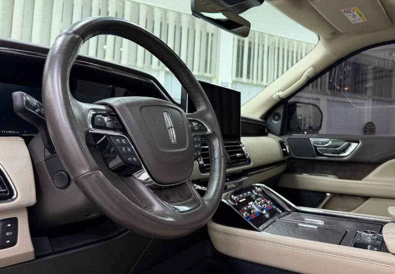 2022 Lincoln Navigator thumbnail 7