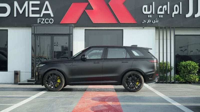 2027 Land Rover Range Rover Sport thumbnail 8
