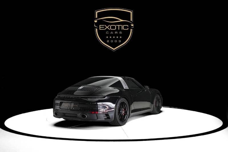 2024 Porsche 911 thumbnail 3