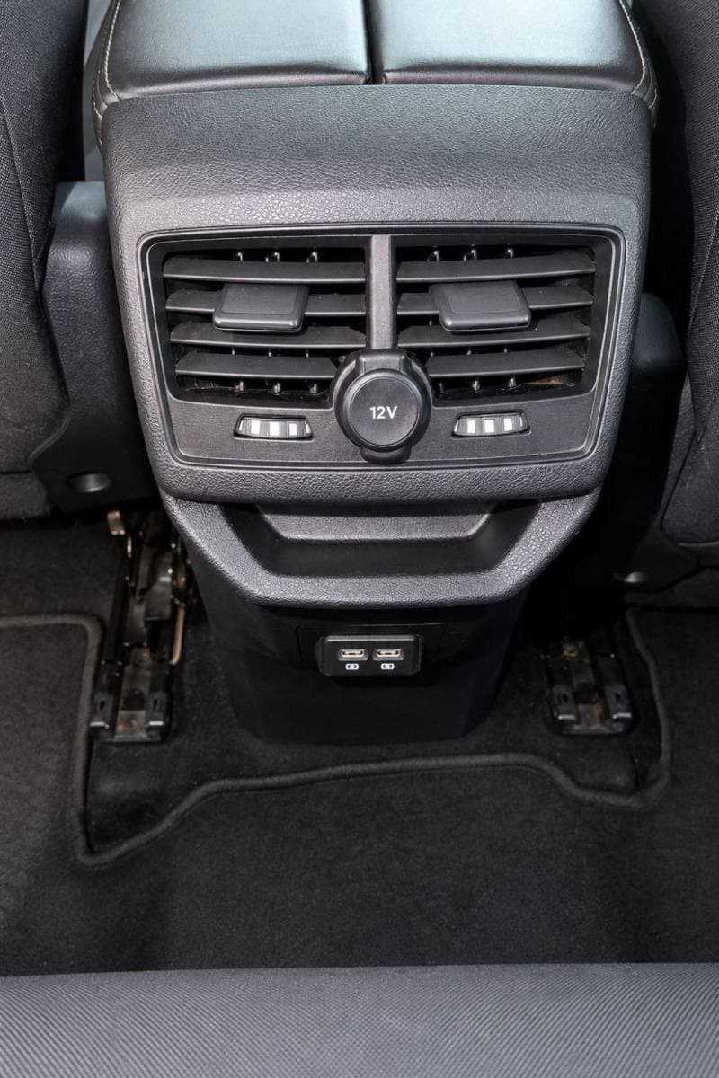 2022 Peugeot 3008 thumbnail 6