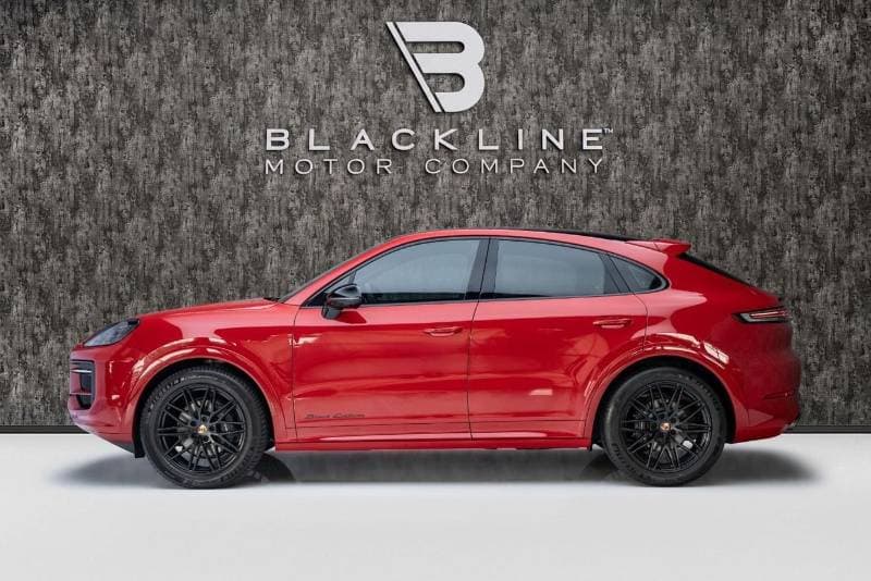 2026 Porsche Cayenne thumbnail 5