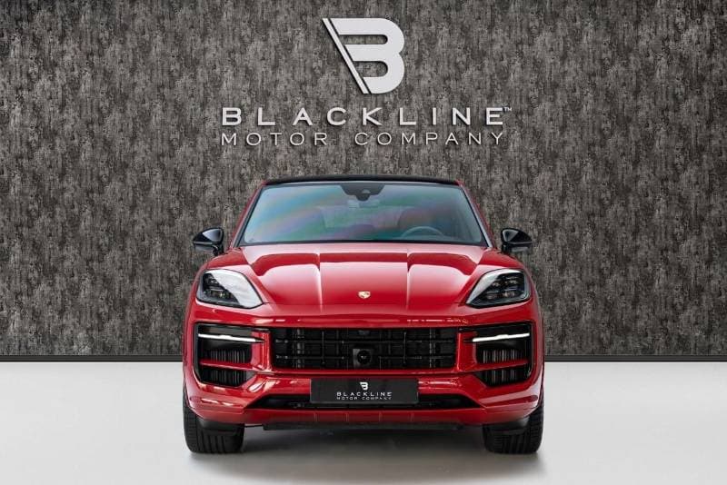 2026 Porsche Cayenne thumbnail 2