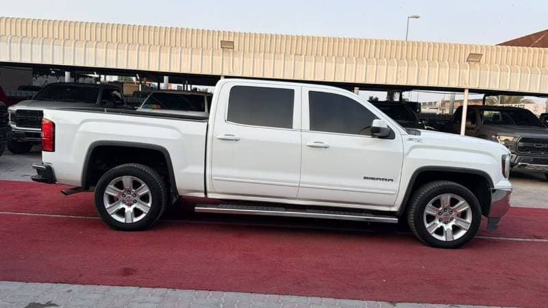2016 GMC Sierra thumbnail 6
