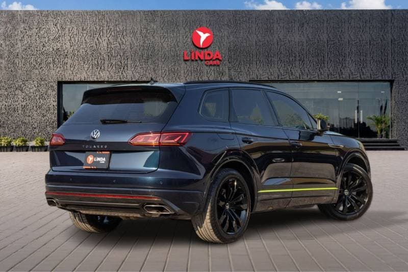 2023 Volkswagen Touareg thumbnail 6