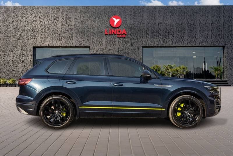 2023 Volkswagen Touareg thumbnail 7